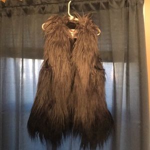 Fur vest